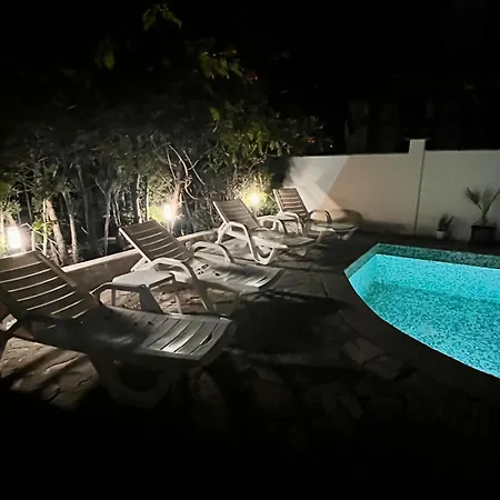 Family Primo 3* Πριμόρσκο