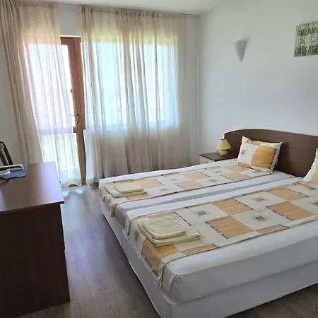 Family Primo Πριμόρσκο