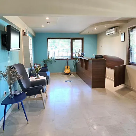 Family Primo Πριμόρσκο