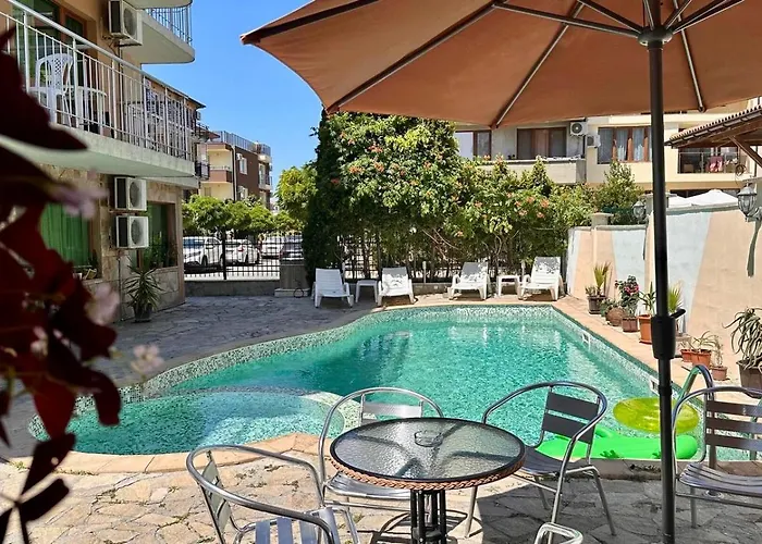 Family Primo Готель